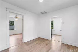 10525 Hobday Ave, Saint Ann, MO 63074 - Photo 13