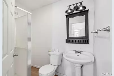 10525 Hobday Avenue, Saint Ann, MO 63074 - Photo 23