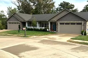 302 Anthony Cir, Byrnes Mill, MO 63051 - Photo 11