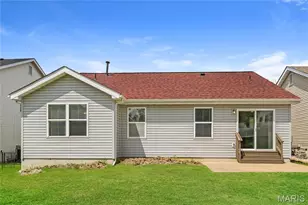 17 Brookfield Ct, Wentzville, MO 63385 - Photo 1