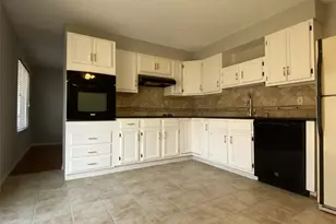 1407 Summerhaven Dr, Saint Louis, MO 63146 - Photo 21