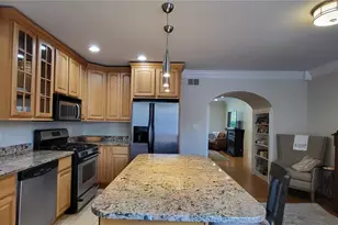 7570 Byron Pl, Clayton, MO 63105 - Photo 17