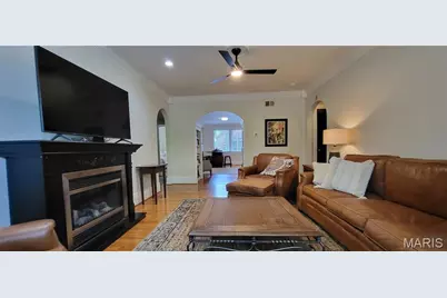 7570 Byron Place #1E, Clayton, MO 63105 - Photo 5