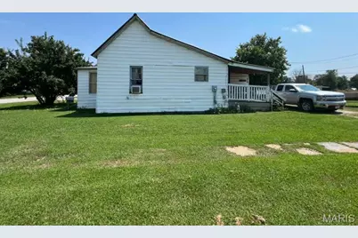 201 E Birch Street, Shelbina, MO 63468 - Photo 3