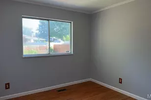 7525 English Coach Ln, Hazelwood, MO 63042 - Photo 7