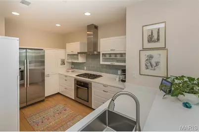4545 Lindell Boulevard #14, Saint Louis, MO 63108 - Photo 19