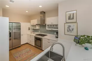 4545 Lindell Blvd, Saint Louis, MO 63108 - Photo 19