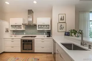 4545 Lindell Blvd, Saint Louis, MO 63108 - Photo 17