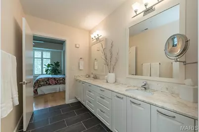 4545 Lindell Boulevard #14, Saint Louis, MO 63108 - Photo 31