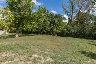 7765 Weston Pl, Saint Louis, MO 63117 - Photo 7