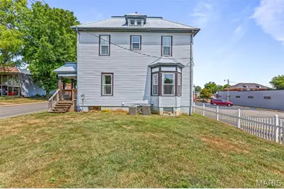 8 S A Street, Farmington, MO 63640 - Photo 5