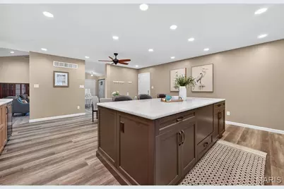 4931 Theiss Road, Saint Louis, MO 63128 - Photo 17