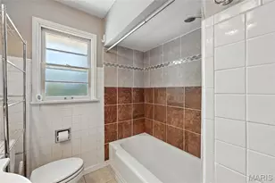 1090 Kinstern Dr, Des Peres, MO 63131 - Photo 25