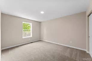 3360 Suncrest Ave, Saint Louis, MO 63114 - Photo 17