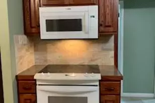 1958 Dunklin St, Cape Girardeau, MO 63701 - Photo 5