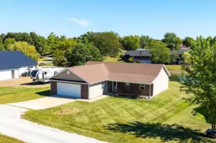 11167 Hulse Dr, Hannibal, MO 63401 - Photo 1