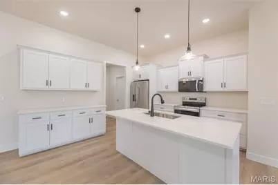 265 Berkshire Drive, Poplar Bluff, MO 63901 - Photo 3