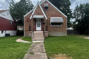 385 Kingston Dr, Saint Louis, MO 63125 - Photo 1