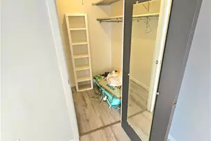 2452 Forest Shadows Dr, Saint Louis, MO 63136 - Photo 9