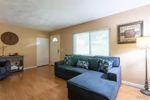 26 W Lakewood Dr, Fenton, MO 63026 - Photo 3