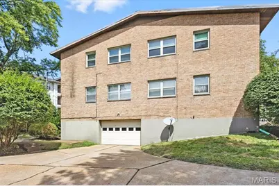 2 Delcrest Court #202, University City, MO 63124 - Photo 23