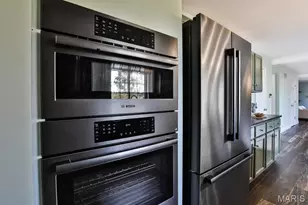 5527 Hennsley Cir, Weldon Spring, MO 63304 - Photo 9