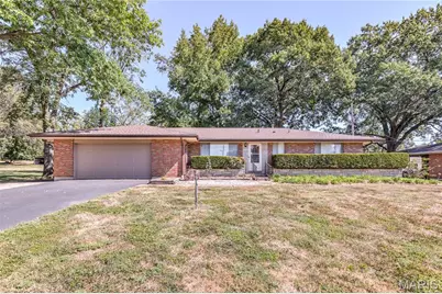 2395 Charbonier Road, Florissant, MO 63031 - Photo 5