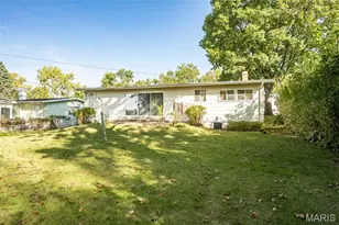 2570 Guildford Dr, Florissant, MO 63033 - Photo 35