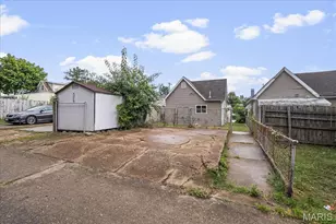 4028 Schiller Pl, Saint Louis, MO 63116 - Photo 13