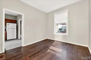 4028 Schiller Pl, Saint Louis, MO 63116 - Photo 9