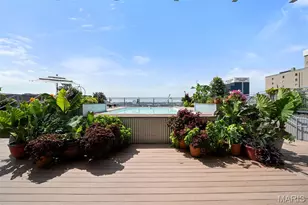 2323 Locust St, Saint Louis, MO 63103 - Photo 41