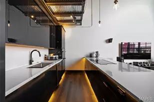 2323 Locust St, Saint Louis, MO 63103 - Photo 13