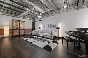 2323 Locust St, Saint Louis, MO 63103 - Photo 3