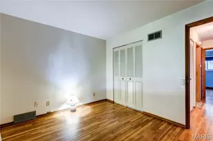 100 Broadmere Dr, Florissant, MO 63033 - Photo 15