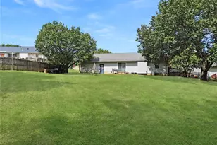 158 Hickory Dr, Troy, MO 63379 - Photo 17