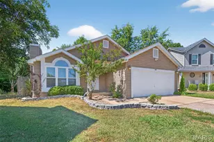 308 Cypress Point Ct, Cottleville, MO 63304 - Photo 3