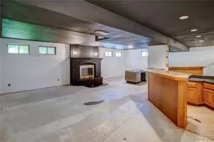 5868 Hightower Dr, Saint Louis, MO 63128 - Photo 49