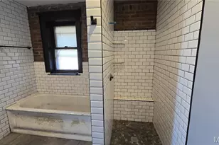 4535 Holly Ave, Saint Louis, MO 63115 - Photo 5