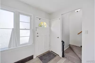 6962 Sutherland Avenue, Saint Louis, MO 63109 - Photo 3