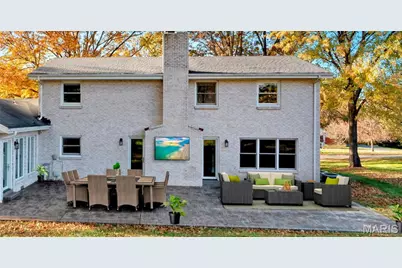 78 Meadowbrook Country Club Estate, Ballwin, MO 63011 - Photo 11