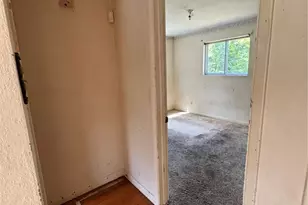 2087 Chambers Rd, Saint Louis, MO 63136 - Photo 9