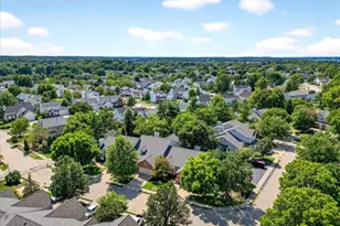 153 Vonbehren Dr, Chesterfield, MO 63005 - Photo 51