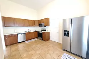 698 Carriage Ln, Hazelwood, MO 63042 - Photo 7