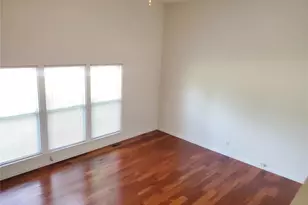 698 Carriage Ln, Hazelwood, MO 63042 - Photo 5