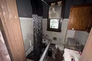 2413 Switzer Ave, Jennings, MO 63136 - Photo 17