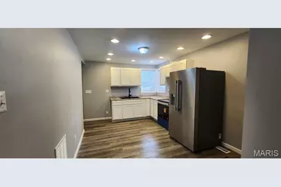 818 Robert Avenue, Ferguson, MO 63135 - Photo 11