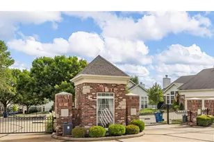 831 Stone Meadow Dr, Chesterfield, MO 63005 - Photo 9