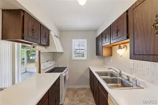 3202 Denmark Dr, Bridgeton, MO 63044 - Photo 15