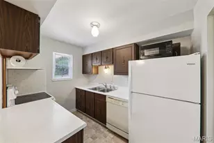 3202 Denmark Dr, Bridgeton, MO 63044 - Photo 13