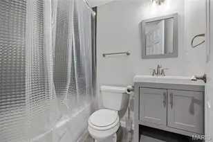 1222 Meramec Heights Dr, Ballwin, MO 63021 - Photo 15